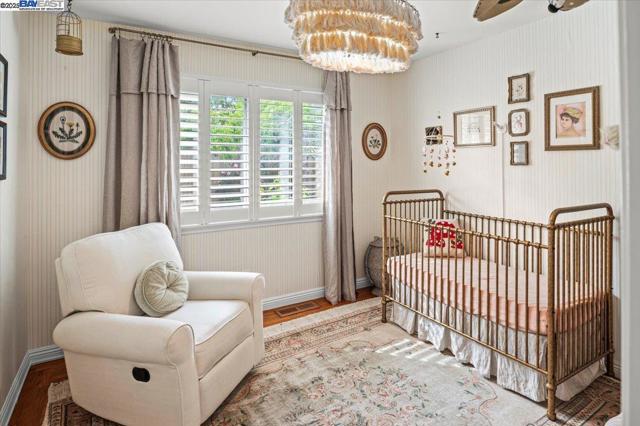 3231 Esperanza Dr, Concord CA: https://media.crmls.org/mediaz/c2f63cef-6c6f-4924-800b-12e7527eeef1.jpg