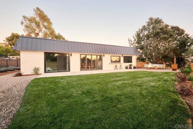2025 Valley Road, Oceanside CA: https://media.crmls.org/mediaz/c2f6e53e-3759-4ea3-b7bd-899ca896d088.jpg