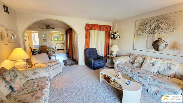 2700 E Mesquite Avenue, Palm Springs CA: https://media.crmls.org/mediaz/c2f6e566-a4ea-42fa-a0c2-d6843a6e2f0f.jpg