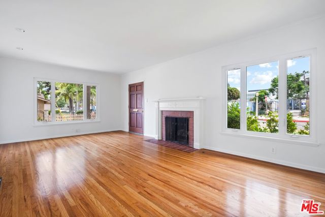 9620 Braddock Drive, Culver City CA: https://media.crmls.org/mediaz/c2f71949-b525-45f5-9058-a8a45664da64.jpg