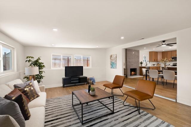 Detail Gallery Image 16 of 34 For 101 Coolwater Dr, San Diego,  CA 92114 - 3 Beds | 2 Baths