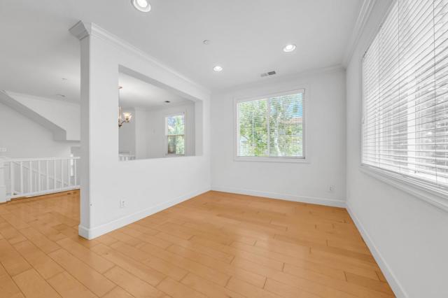 Image 17 of 35 For 1009 Jena Terrace