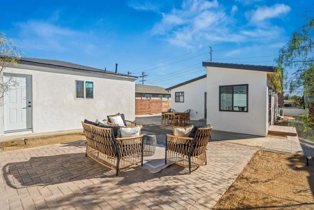 1566 Evergreen St, San Diego CA: https://media.crmls.org/mediaz/c2f8c6c3-ebb7-436d-be73-d1b874565645.jpg