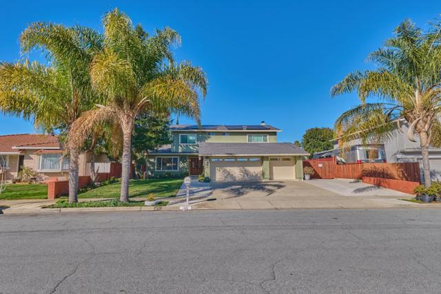 895 Greenwich Drive, Gilroy CA: https://media.crmls.org/mediaz/c2f8dd9e-b1f2-4257-b362-dbd6f5f79660.jpg