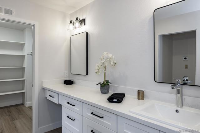 9832 Caminito Cuadro, San Diego CA: https://media.crmls.org/mediaz/c2fa060a-616a-4974-a5d5-a07ea53ffb42.jpg
