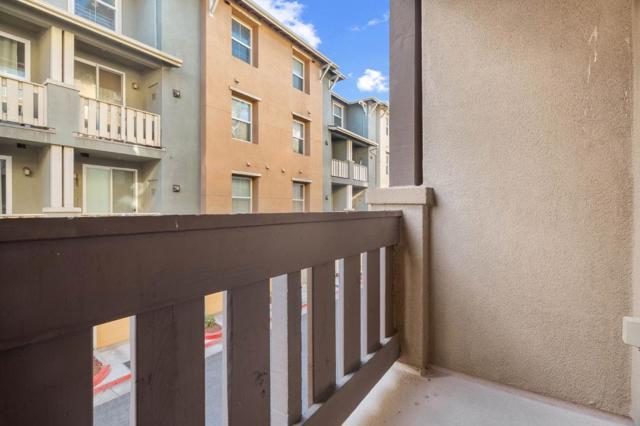 663 Modern Ice Drive, San Jose CA: https://media.crmls.org/mediaz/c2fa92b7-80f6-4d2c-afbd-1323ea79f615.jpg