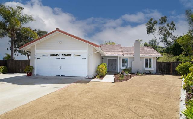 Detail Gallery Image 1 of 26 For 1495 Mountain Meadow Drive, Oceanside,  CA 92056 - 3 Beds | 2 Baths