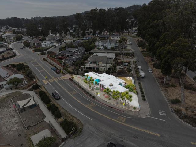 990 Avenue Alhambra, Half Moon Bay CA: https://media.crmls.org/mediaz/c2fb4cfb-a414-41e0-bae0-ddf7feb1d58d.jpg