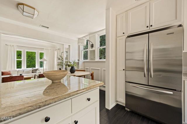 7567 Rosewood Avenue, Los Angeles CA: https://media.crmls.org/mediaz/c2fca443-dbb6-4e25-aeaa-93dd5743309a.jpg