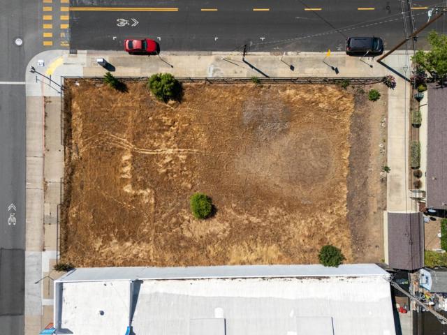 7711 Monterey Street, Gilroy CA: https://media.crmls.org/mediaz/c2fd127c-401b-4a15-a8a9-85ca5767f3f6.jpg