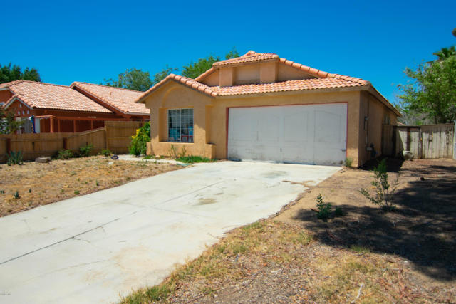 517 E Ave J-12, Lancaster CA: https://media.crmls.org/mediaz/c2fd8174-d977-4768-a27b-f415f2d9d512.jpg