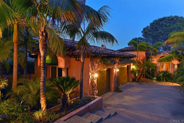 Detail Gallery Image 3 of 25 For 741 Rosecrans, San Diego,  CA 92106 - 3 Beds | 3/1 Baths