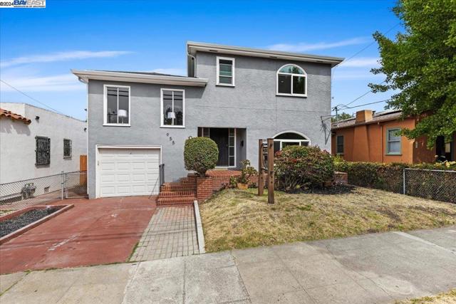 955 Virginia St, Berkeley CA: https://media.crmls.org/mediaz/c2fe9207-239b-478e-9f5b-7193e14b9b1e.jpg