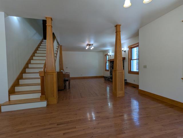 53300 Meadow Drive, Idyllwild CA: https://media.crmls.org/mediaz/c2ff1594-a06d-444f-8cdb-59df9895ac41.jpg