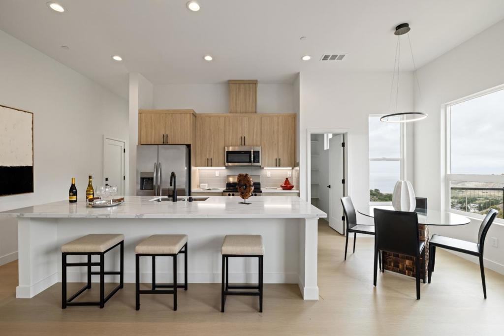 C3006Dab 5B00 4D9D 8E6C 28B1C961Ec00 817 Fassler Avenue, Pacifica, Ca 94044 &Lt;Span Style='BackgroundColor:transparent;Padding:0Px;'&Gt; &Lt;Small&Gt; &Lt;I&Gt; &Lt;/I&Gt; &Lt;/Small&Gt;&Lt;/Span&Gt;