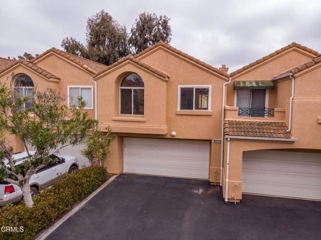 1132 Mooring Walk, Oxnard CA: https://media.crmls.org/mediaz/c300b8a2-662d-4c3d-9f5b-46c6d54b3bbe.jpg