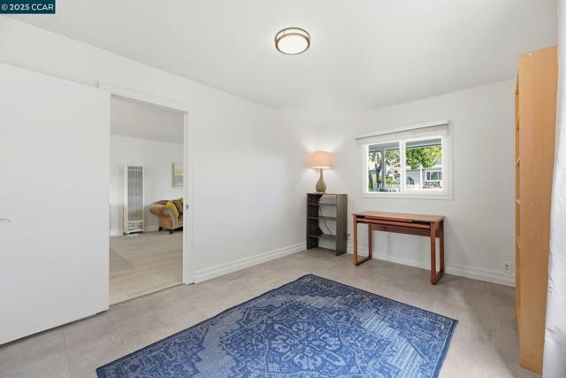 4108 Irene Dr, Martinez CA: https://media.crmls.org/mediaz/c30106f5-140d-4fe1-8d4b-91636b7aac79.jpg