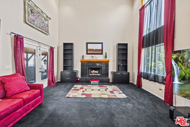 21683 Wo He Lo Trail, Chatsworth CA: https://media.crmls.org/mediaz/c3010f2f-e688-4e9b-a92c-03fbbc22d1bb.jpg