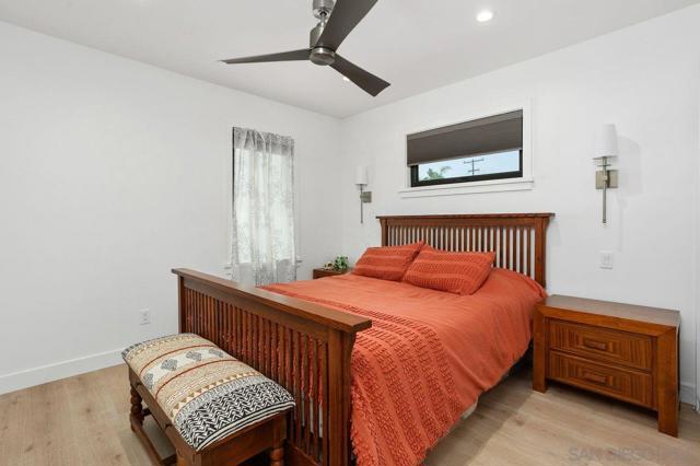 5301 Los Robles Dr, Carlsbad CA: https://media.crmls.org/mediaz/c3011cd1-2a2d-4695-97c7-035e058227a8.jpg