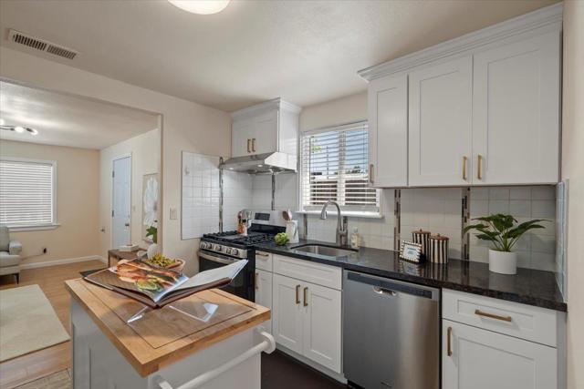 1025 N 12th Street, San Jose CA: https://media.crmls.org/mediaz/c3015d5f-f8de-42c7-ada8-40ff6895cdfb.jpg