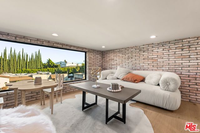 11746 La Maida Street, Valley Village CA: https://media.crmls.org/mediaz/c301b498-89f2-4c0e-ac42-8dcc6473b154.jpg