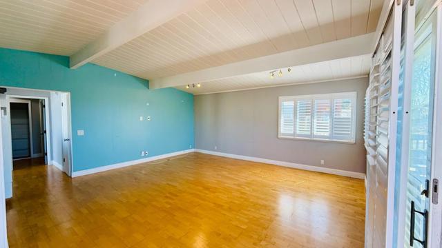 716 Seacliff Drive, Aptos CA: https://media.crmls.org/mediaz/c30402ce-3bfe-4bcd-8771-3b245871260c.jpg