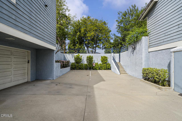 Detail Gallery Image 36 of 44 For 408 S Santa Anita #10,  Arcadia,  CA 91006 - 2 Beds | 2/1 Baths