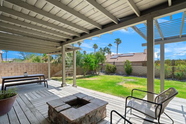 Image 31 of 44 For 27650 Hombria Drive
