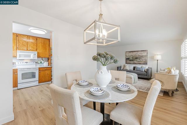43 Shipley Ave, Daly City CA: https://media.crmls.org/mediaz/c307d444-e7f8-48b3-9eb7-ef0ec0dd962a.jpg