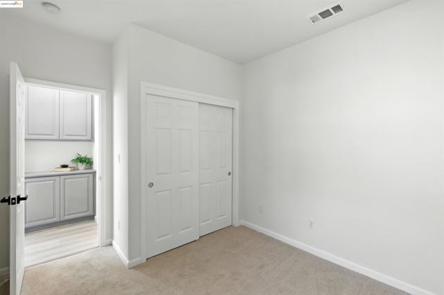 78 Vella Circle, Oakley CA: https://media.crmls.org/mediaz/c3082561-18cb-4fae-8dda-3b421d6f63ad.jpg