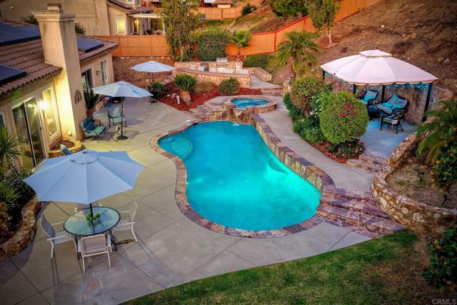 3225 Hidden Estate Lane, Escondido CA: https://media.crmls.org/mediaz/c3083017-ef02-4c3c-988c-1a18a2e86ab7.jpg