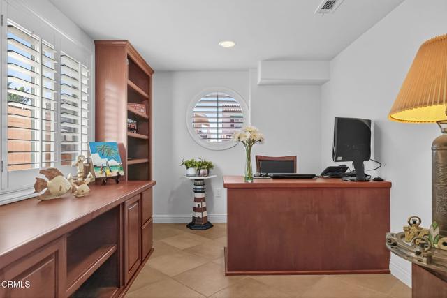 Detail Gallery Image 42 of 59 For 2408 Ocean Dr, Oxnard,  CA 93035 - 3 Beds | 3/1 Baths