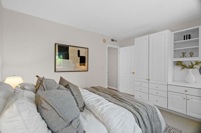 20780 4th Street, Saratoga CA: https://media.crmls.org/mediaz/c308ae04-3be7-4279-aec9-f172c9b9d794.jpg