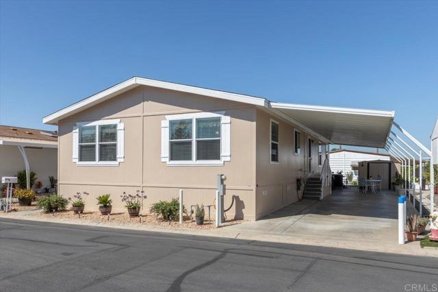 Detail Gallery Image 1 of 1 For 2280 E Valley Pkwy #101,  Escondido,  CA 92027 - 3 Beds | 2 Baths