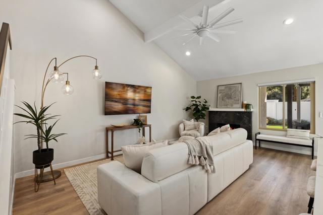 Detail Gallery Image 6 of 42 For 1455 Bridgeview Drive, San Diego,  CA 92105 - 3 Beds | 2 Baths