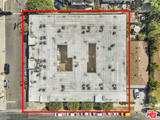 Image 22 of 32 For 5330 Satsuma Avenue