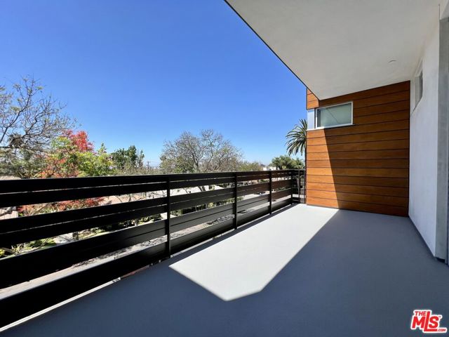 8017 W NORTON Avenue, West Hollywood CA: https://media.crmls.org/mediaz/c3091ff2-1031-4529-8d6d-40c0bd379800.jpg