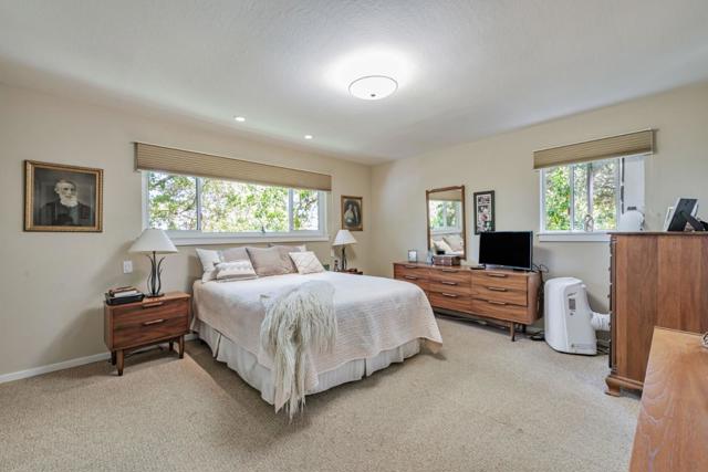 495 Summit Springs Road, Woodside CA: https://media.crmls.org/mediaz/c3092139-b8fc-4d09-b6d2-6b27a1d8a0c9.jpg