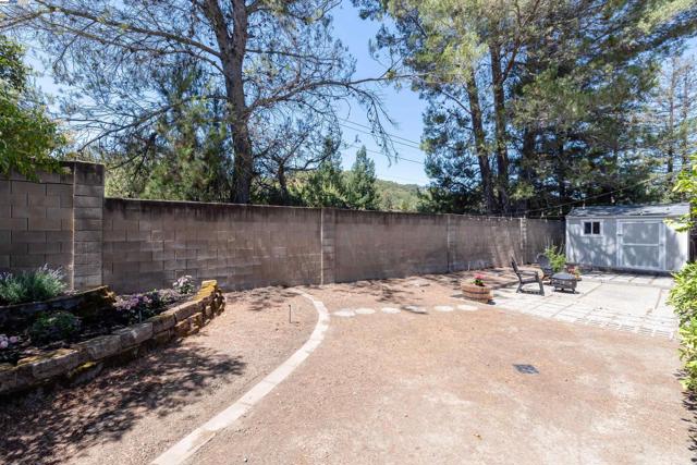 5644 ALHAMBRA HILLS CT, Martinez CA: https://media.crmls.org/mediaz/c30a01d4-c60b-4048-8af8-4e15112382fe.jpg