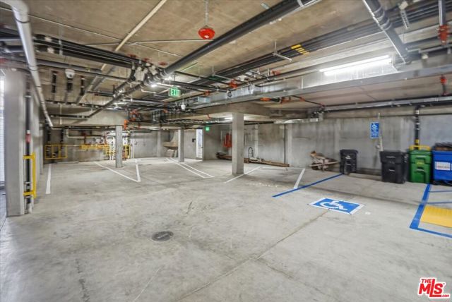 1820 Prosser Avenue, Los Angeles CA: https://media.crmls.org/mediaz/c30a28eb-73ae-4d08-bc2d-ebc47ce6077c.jpg