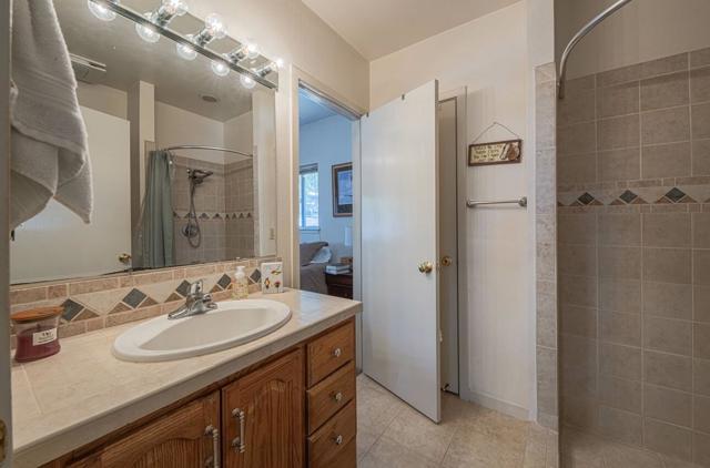 394 Mesa Road, Salinas CA: https://media.crmls.org/mediaz/c30ae5bb-2541-425b-b1a7-0c383757f5f7.jpg