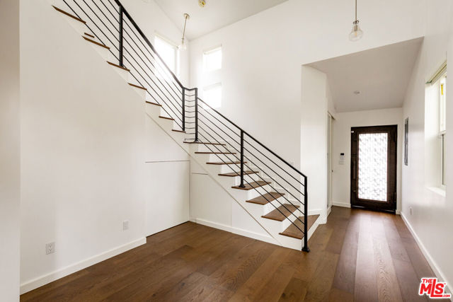 24042 Killion Street, Woodland Hills CA: https://media.crmls.org/mediaz/c30afdc3-e4ad-4d50-a4c5-d4eacc722455.jpg