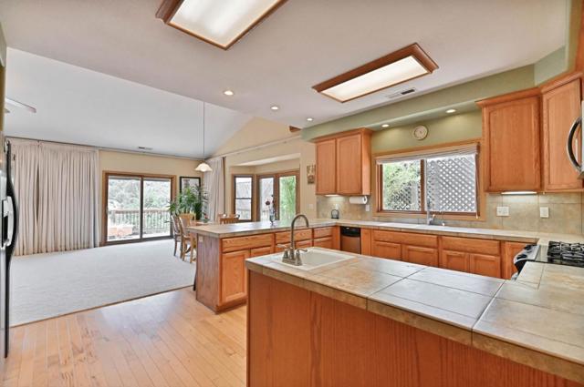 18757 Sunrise Way, Tuolumne CA: https://media.crmls.org/mediaz/c30b3514-081c-4d5d-93c4-7d602c5f32ad.jpg