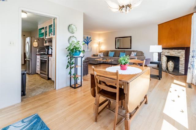 4670 Eggers Dr, Fremont CA: https://media.crmls.org/mediaz/c30bc22e-c9cc-4f57-beff-514fba2afd31.jpg