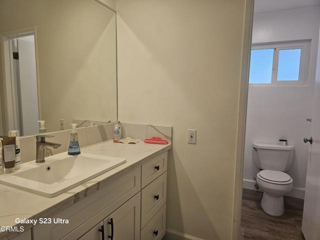 5222 Haskell Street, La Canada Flintridge CA: https://media.crmls.org/mediaz/c30bf1ef-940f-4dfa-ac9e-14dcc631c858.jpg