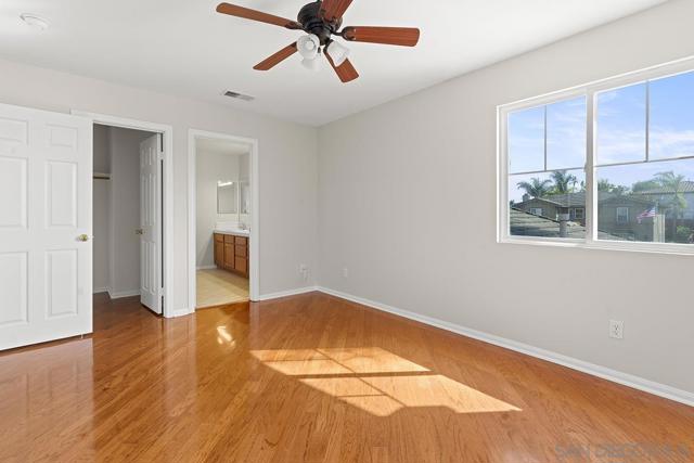 987 Palencia Ct, Chula Vista CA: https://media.crmls.org/mediaz/c30c2aab-4b7a-4fc2-9478-800277803560.jpg