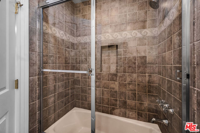 4311 Coquette Place, Tarzana CA: https://media.crmls.org/mediaz/c30c43d1-acda-4787-a0e2-bb7d65ce97d0.jpg