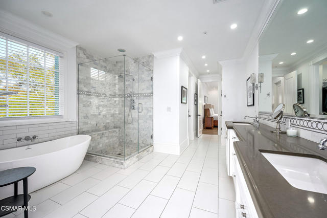 508 W Stafford Road, Thousand Oaks CA: https://media.crmls.org/mediaz/c30c57bf-ff5a-45b9-959c-be7f1d78a7e6.jpg