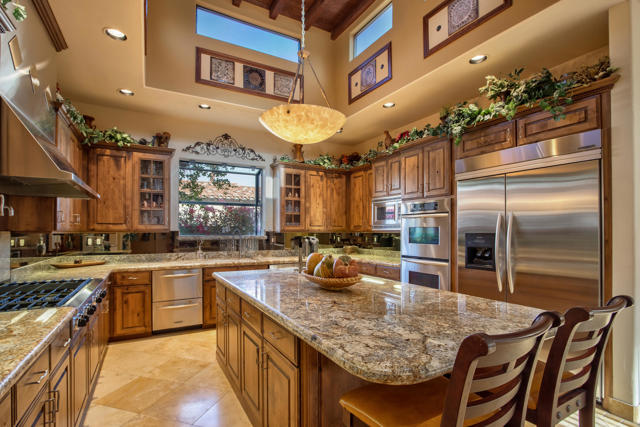 77170 Casa Del Sol, La Quinta CA: https://media.crmls.org/mediaz/c30cd116-cae5-44c2-957f-0ec0583a247e.jpg