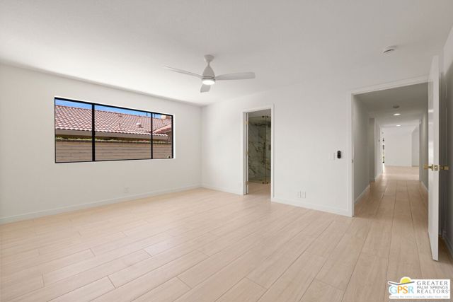 6 Joya Drive, Palm Desert CA: https://media.crmls.org/mediaz/c30cee7c-0515-40ca-89b2-55b74c2b11d8.jpg